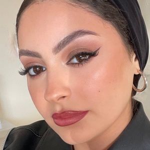 Meet your Posher, Sara luna